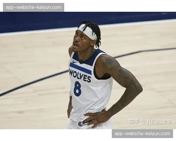 前NBA球员托尼-阿伦因涉嫌诈骗联盟伤残福利基金出庭受审